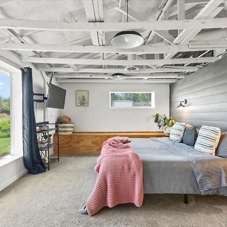 The Ahtanum Cottage - New Hot Tub And Great Views! Якима Экстерьер фото