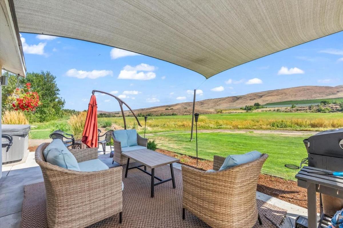 The Ahtanum Cottage - New Hot Tub And Great Views! Якима Экстерьер фото